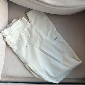 Alo Yoga Cream Leggings